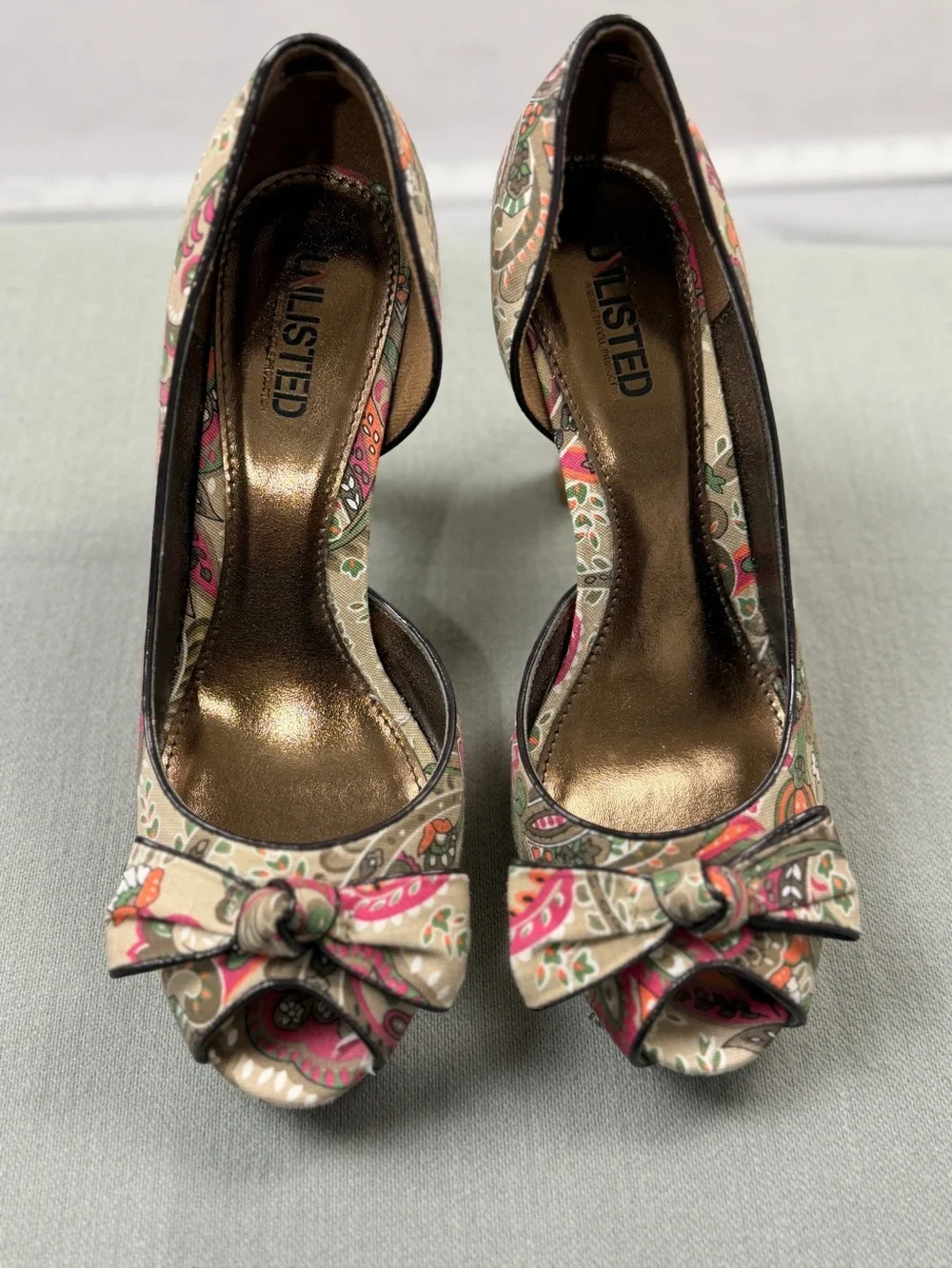 Unlisted Vintage Style Floral Paisley Bow Heels Retro Chic Pumps Sz 9 - Picture 1 of 9
